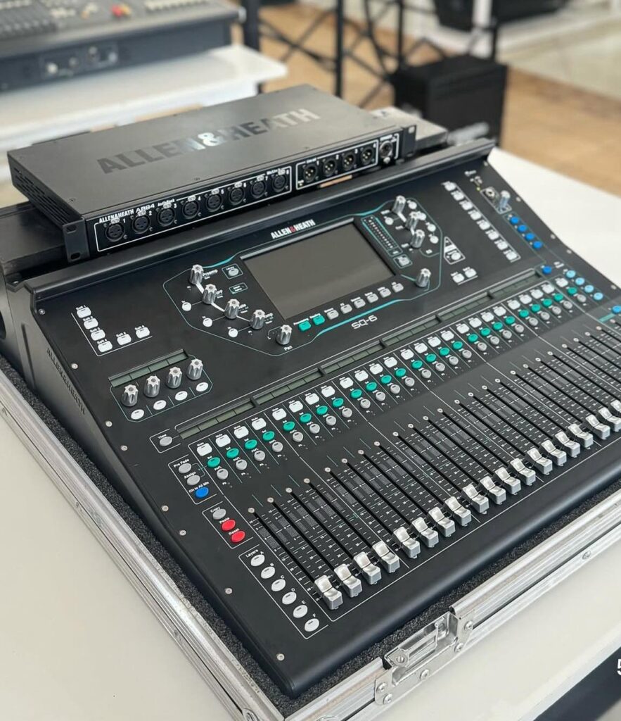 Allen & Heath SQ6 Digital Mixer w/ AR84 Stagebox & Case – Used
