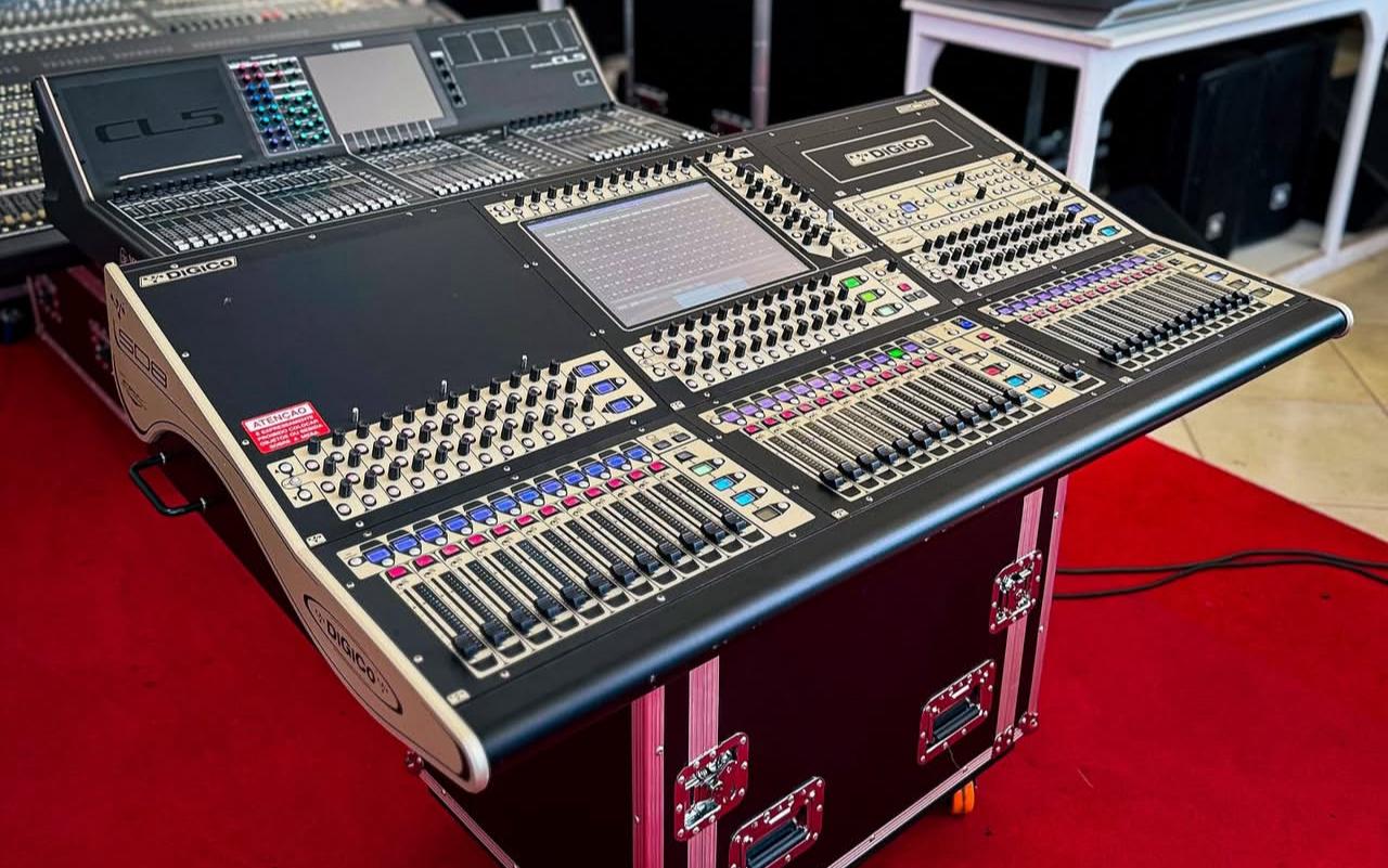 WhatsApp Image 2025-07-28 at 13.48.01_33efc260 DiGiCo SD8 Digital Mixing Console – Used