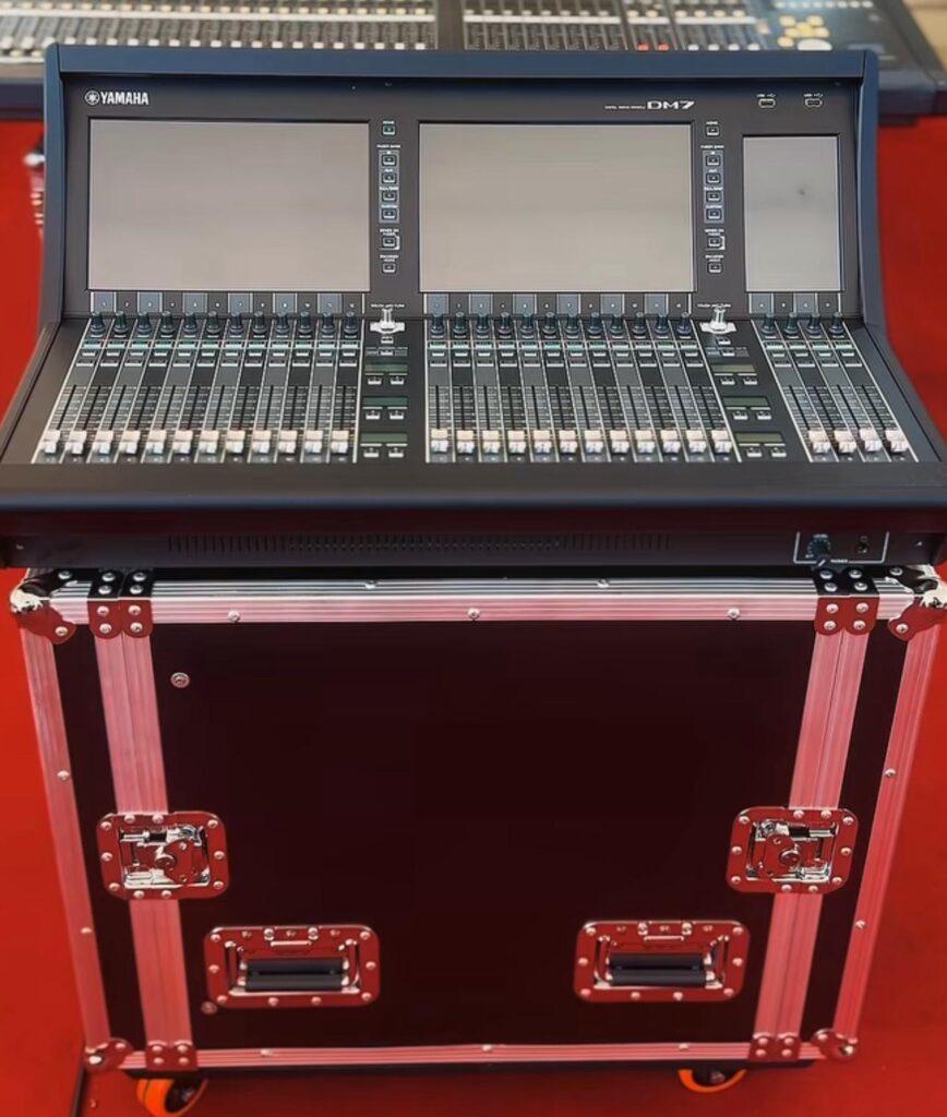 Yamaha DM7 Digital Mixing Console (Year of Manufacture: 2023) – Used