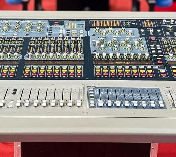 Digidesign VENUE D-Show Profile Mixing Console – Used