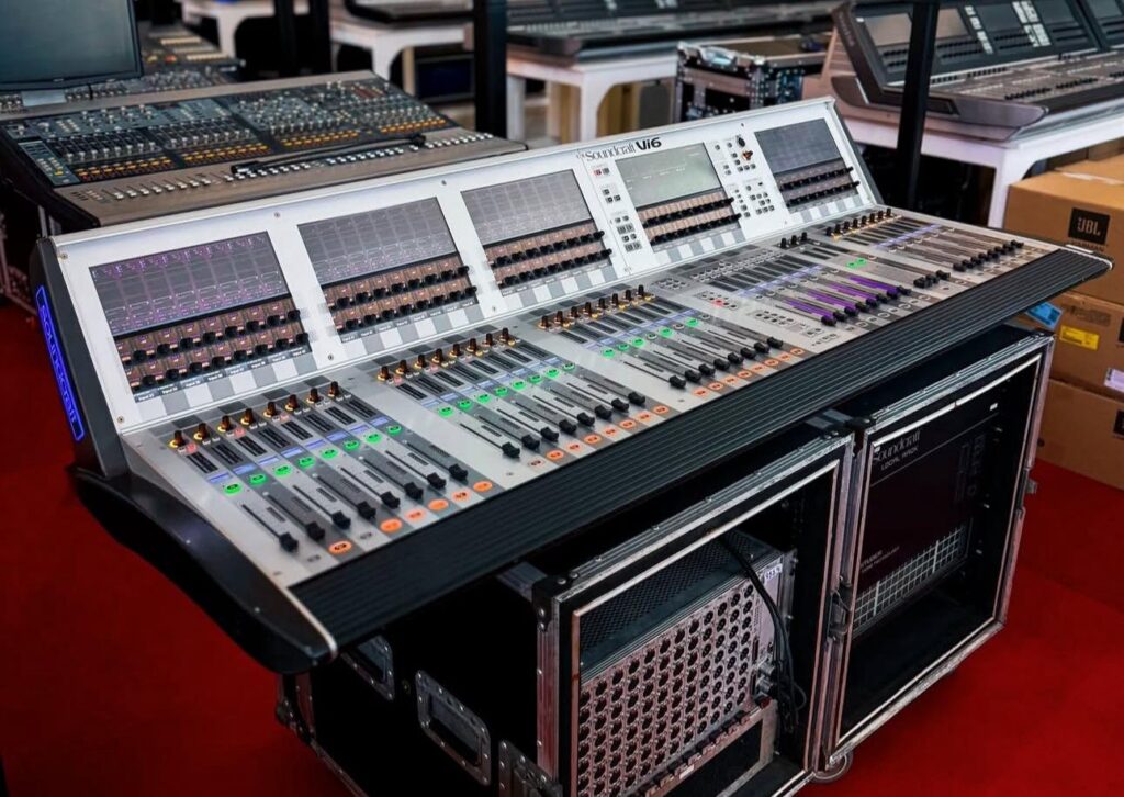 Soundcraft Vi6 Digital Mixing Console – Used