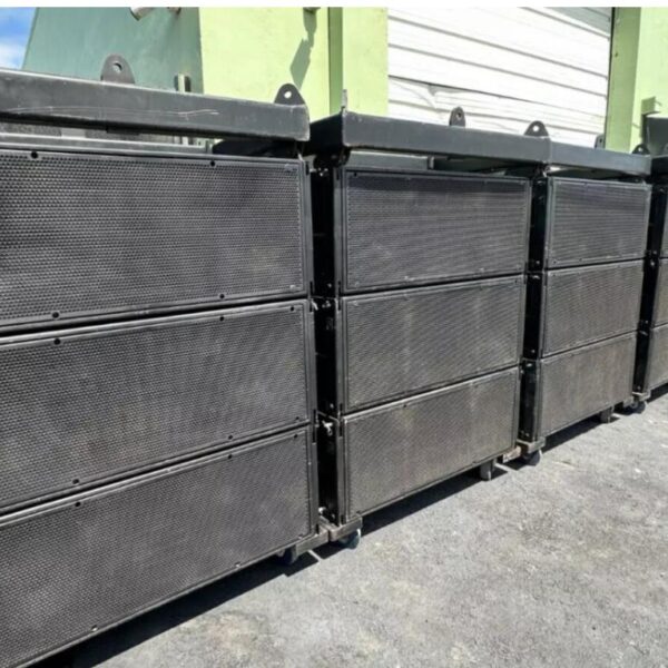 Meyer Sound M3D Powered Curvilinear Array Speakers – Used